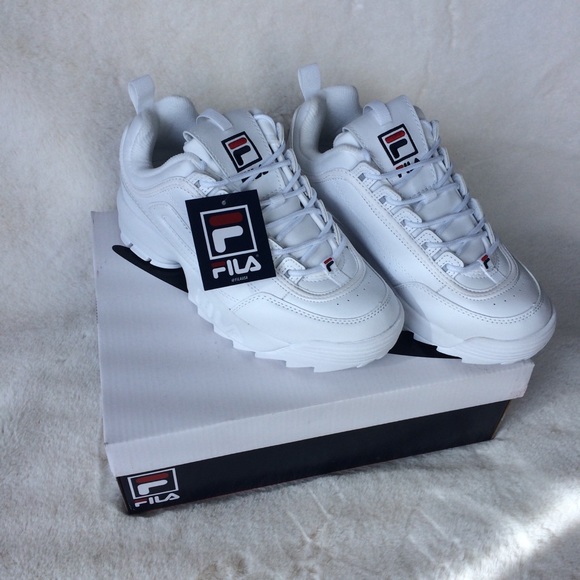 NEW IN BOX Fila Disruptor II Sneakers - Picture 1 of 3